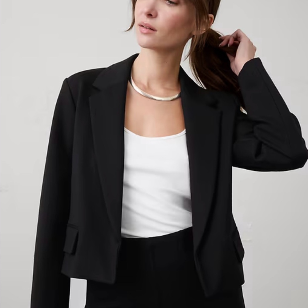 OF/MERCER NWT L CROPPED LINED NO BUTTON GORGEOUS Black Blazer